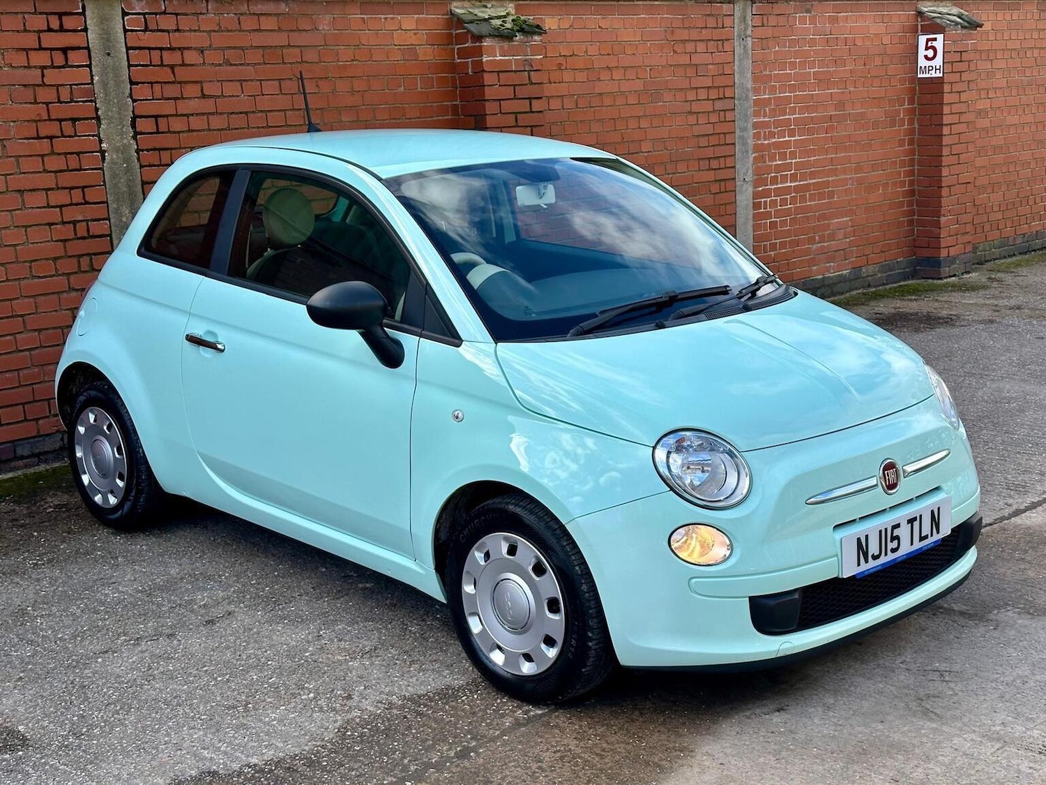 Used Fiat 500 2015 for sale - 77715036: Photo 2