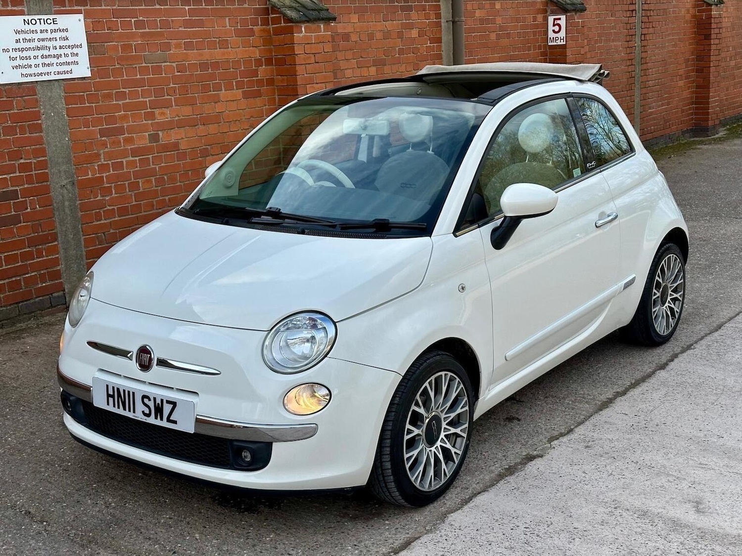 Used Fiat 500 2011 for sale - 77888458: Photo 1