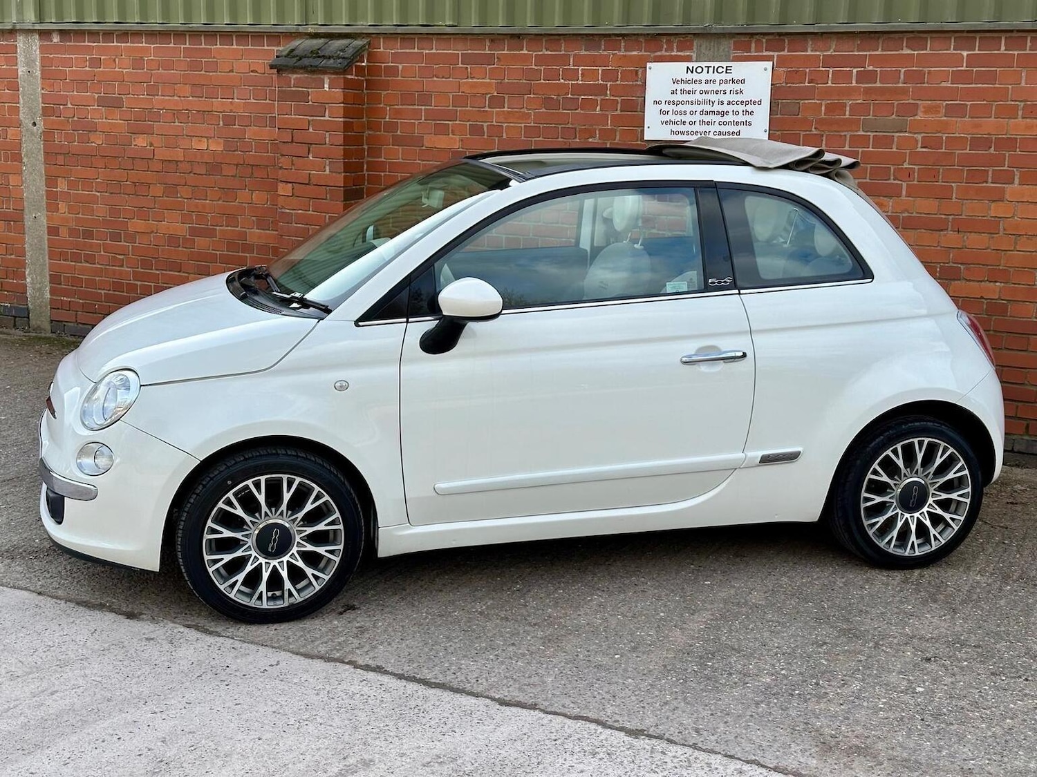Used Fiat 500 2011 for sale - 77888458: Photo 22