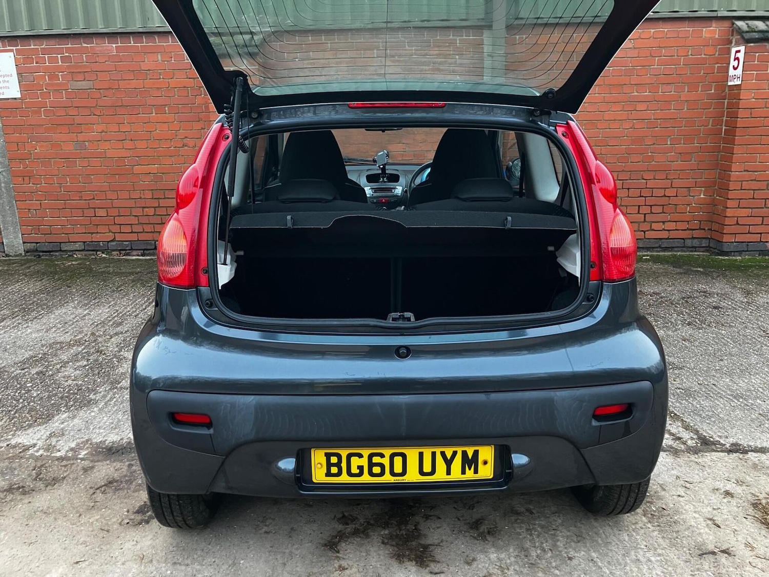 Used Peugeot 107 2010 for sale - 77562503: Photo 21