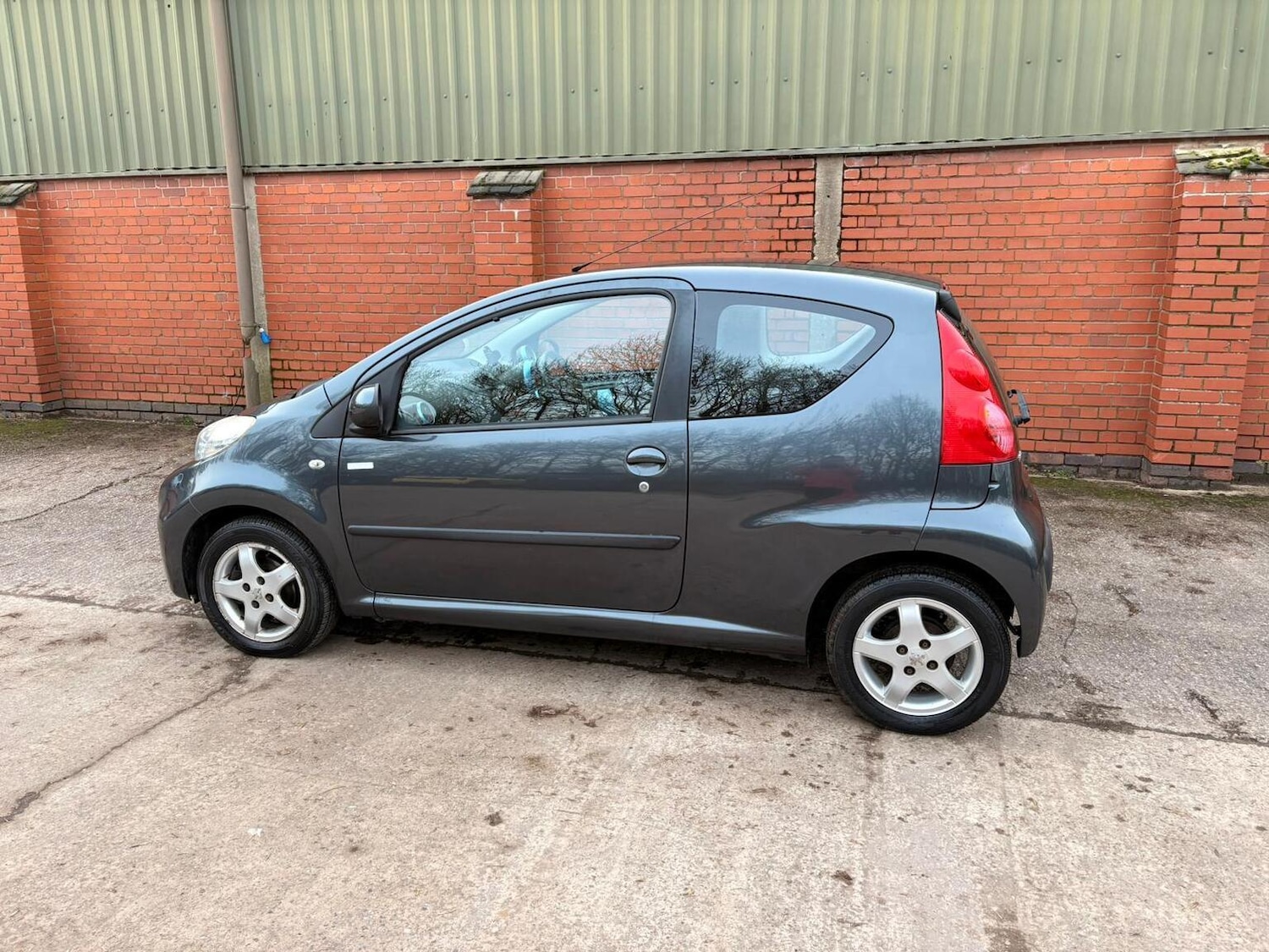 Used Peugeot 107 2010 for sale - 77562503: Photo 26