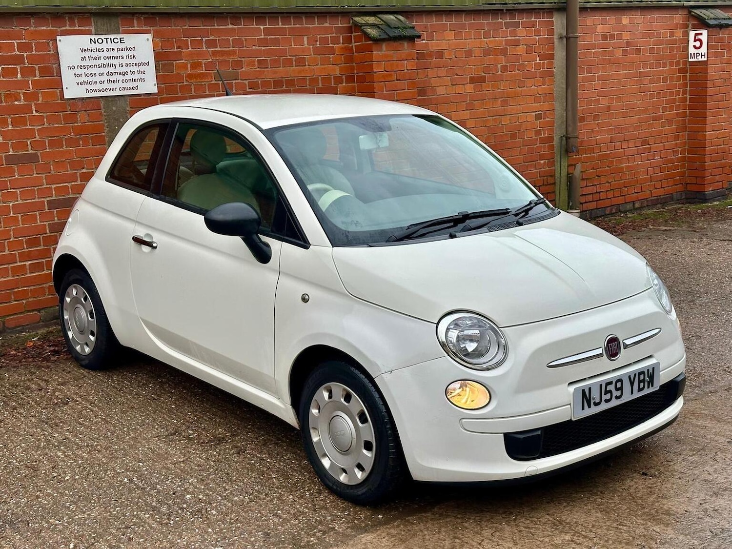 Used Fiat 500 2009 for sale - 77220501: Photo 2