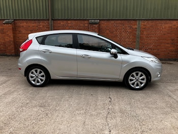 Used Ford Fiesta 2010 for sale - 75856290: Photo