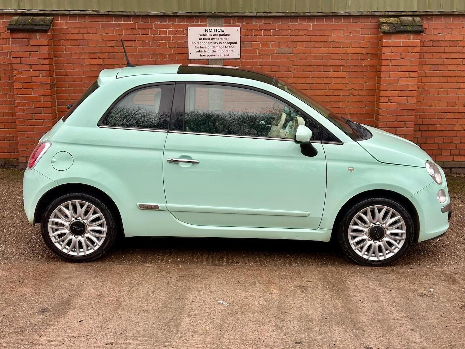 Used Fiat 500 2015 for sale - 77377781: Photo 11