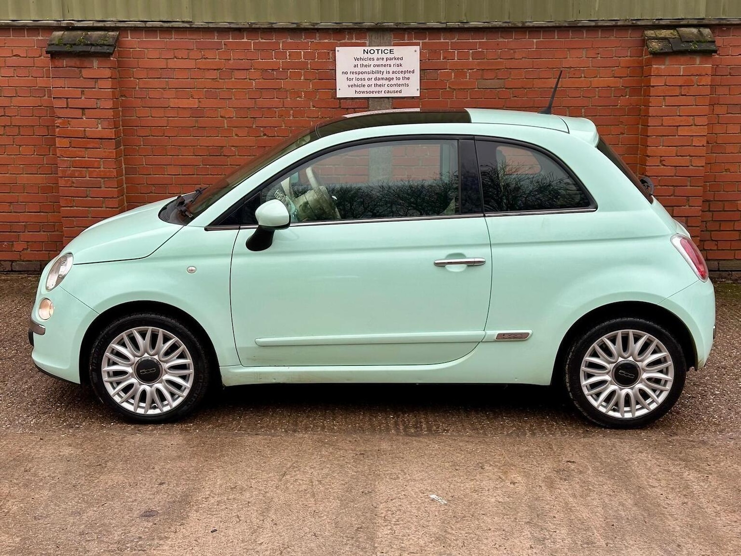 Used Fiat 500 2015 for sale - 77377781: Photo 16