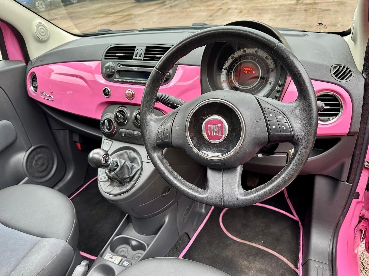 Used Fiat 500 2010 for sale - 77501497: Photo 5