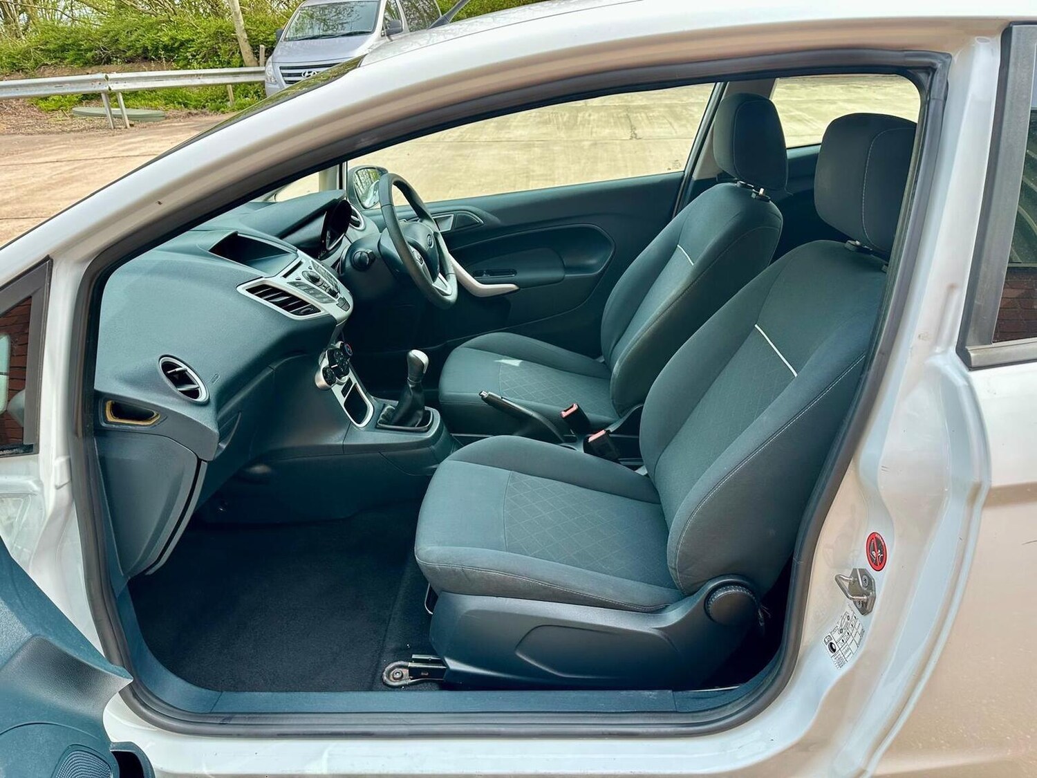 Used Ford Fiesta 2012 for sale - 78209977: Photo 11