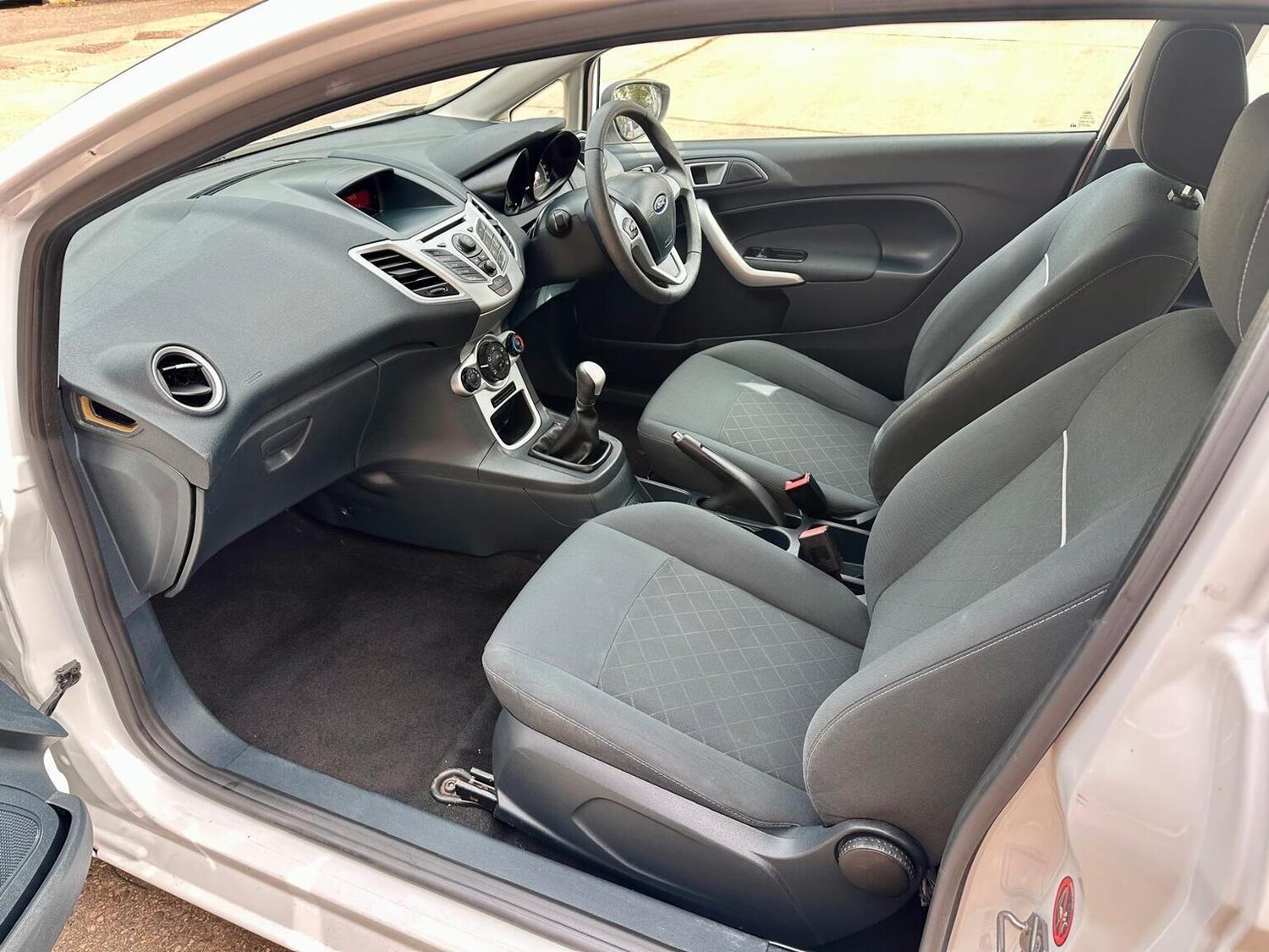 Used Ford Fiesta 2012 for sale - 78209977: Photo 6