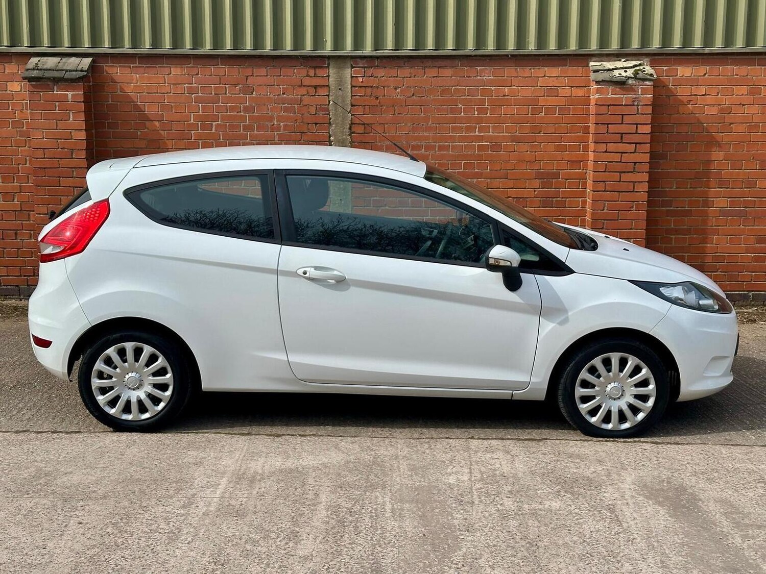 Used Ford Fiesta 2012 for sale - 78209977: Photo 9