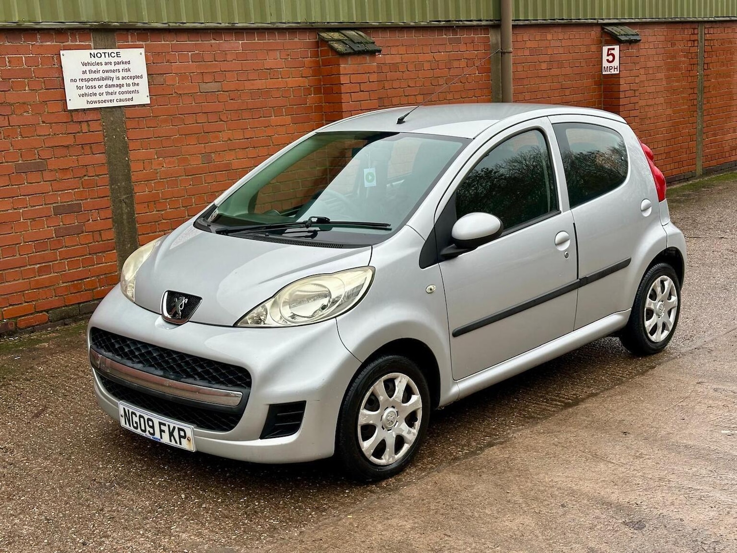 Used Peugeot 107 2009 for sale - 77391936: Photo 17