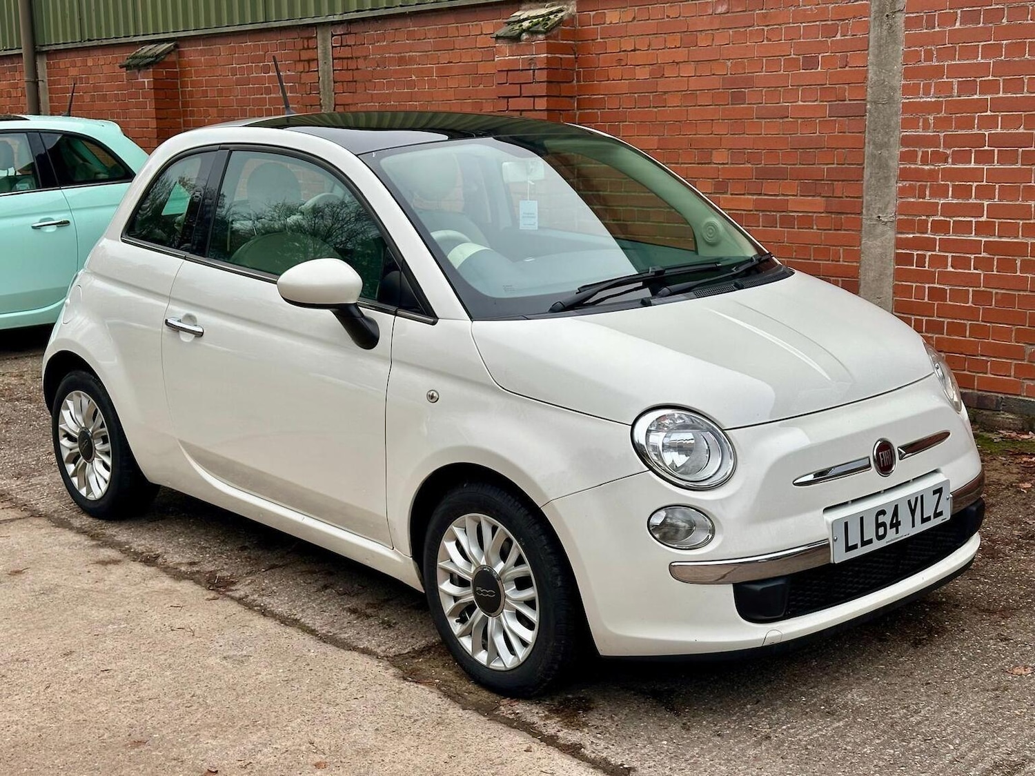 Used Fiat 500 2015 for sale - 76718999: Photo 2