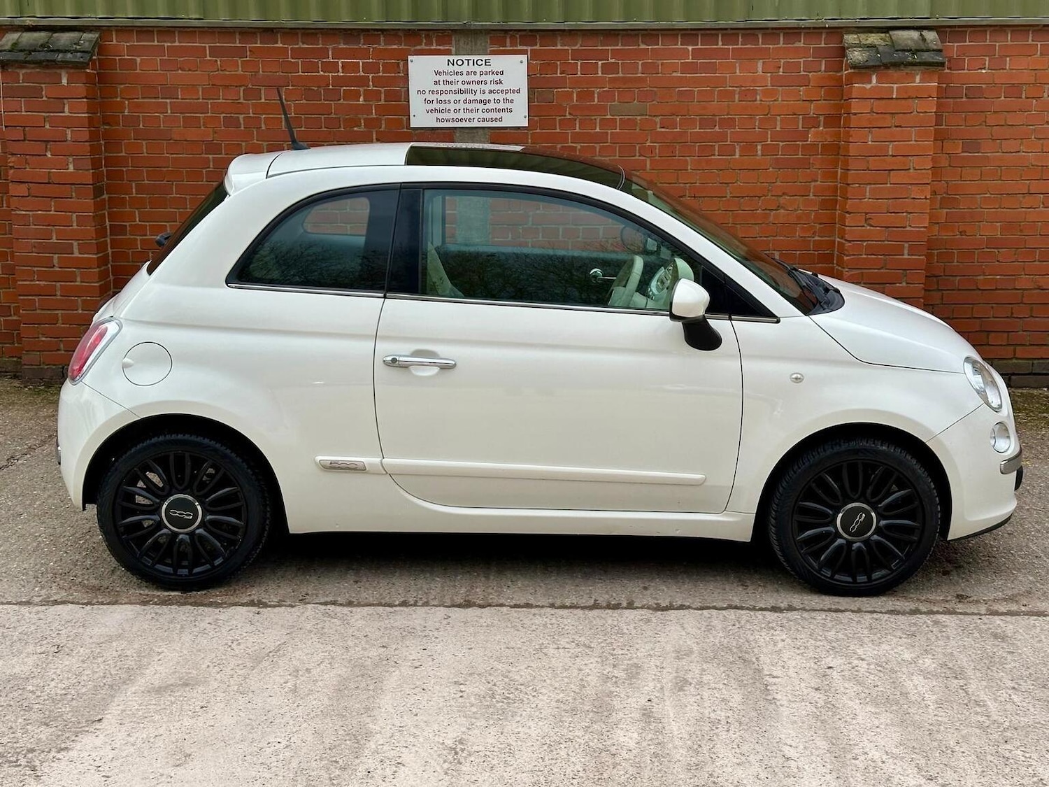 Used Fiat 500 2015 for sale - 77662226: Photo 11