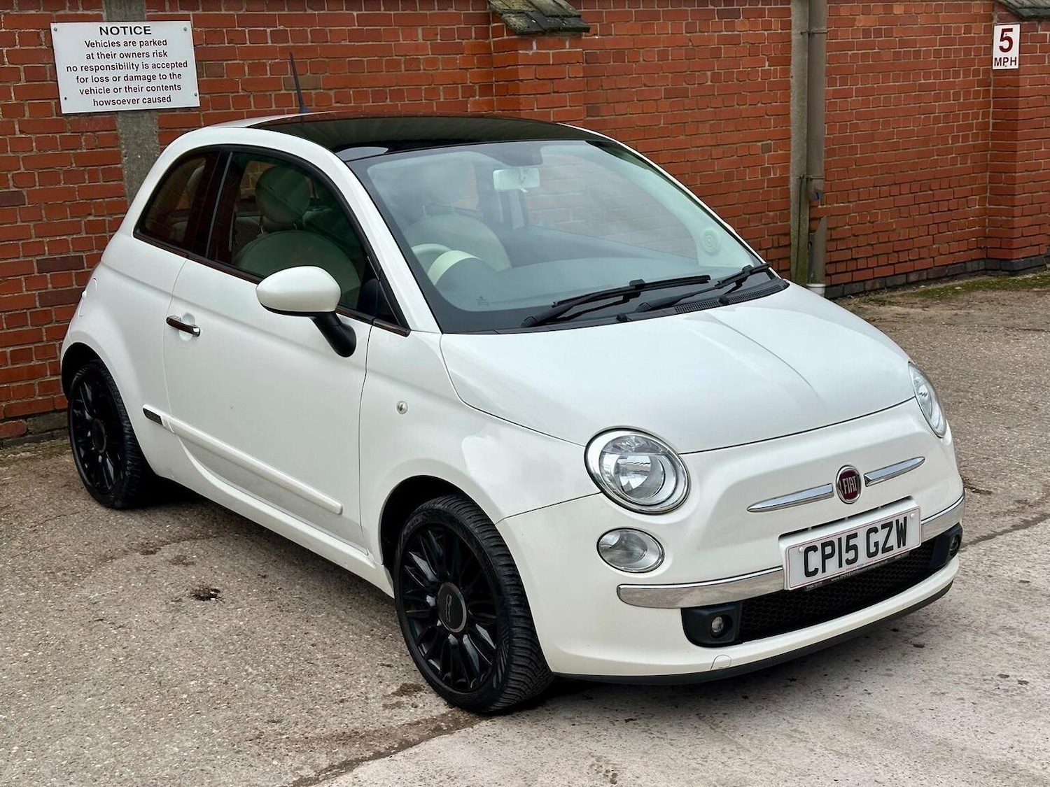 Used Fiat 500 2015 for sale - 77662226: Photo 2