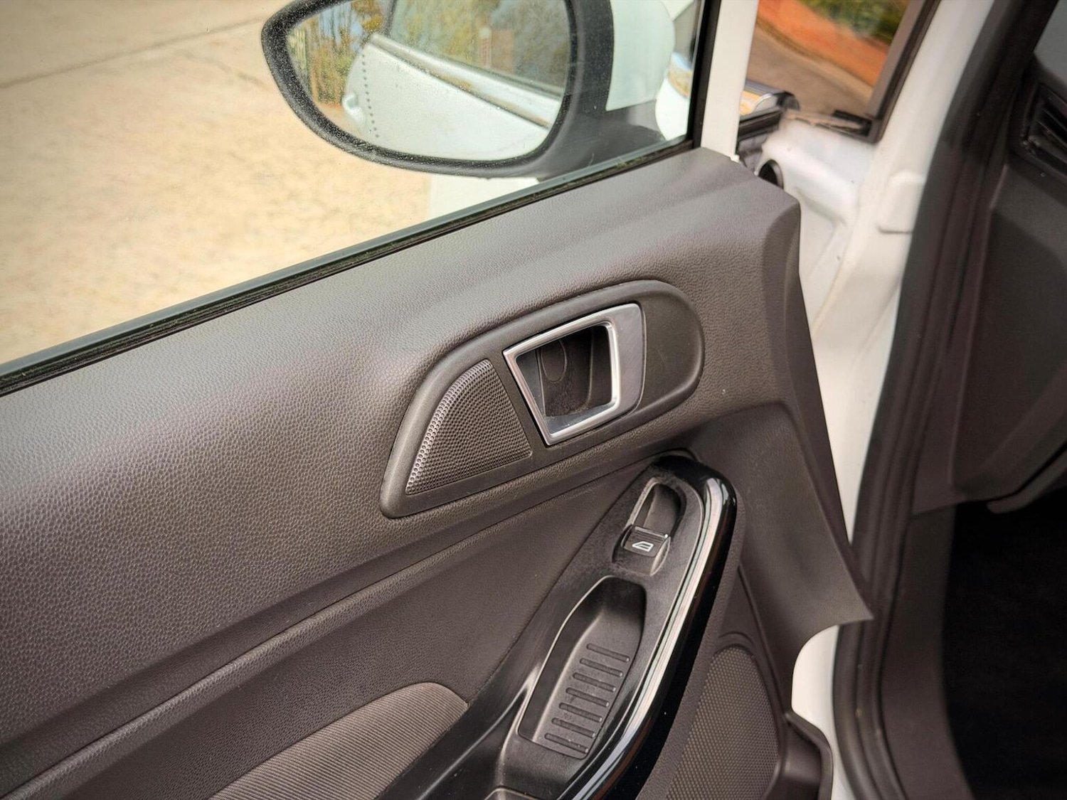 Used Ford Fiesta 2013 for sale - 76444444: Photo 10