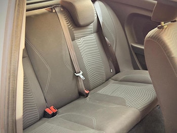 Used Ford Fiesta 2013 for sale - 76444444: Photo