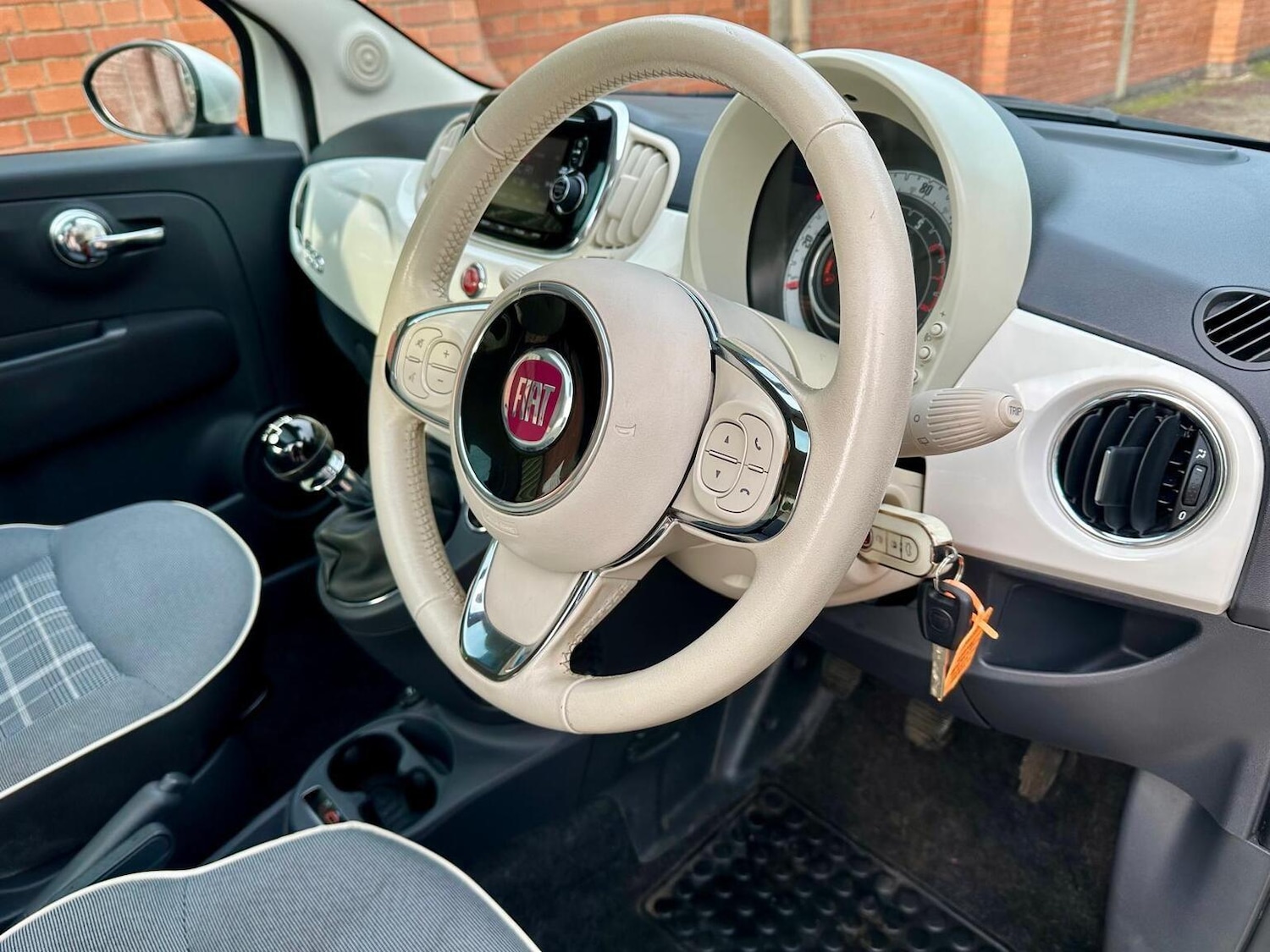 Used Fiat 500 2016 for sale - 77207193: Photo 6