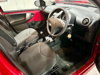 Used Peugeot 107 2012 for sale - 77438424: Photo