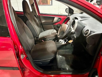 Used Peugeot 107 2012 for sale - 77438424: Photo