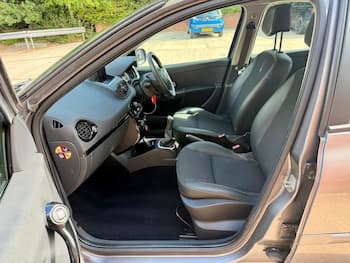 Used Renault Clio 2012 for sale - 79834257: Photo