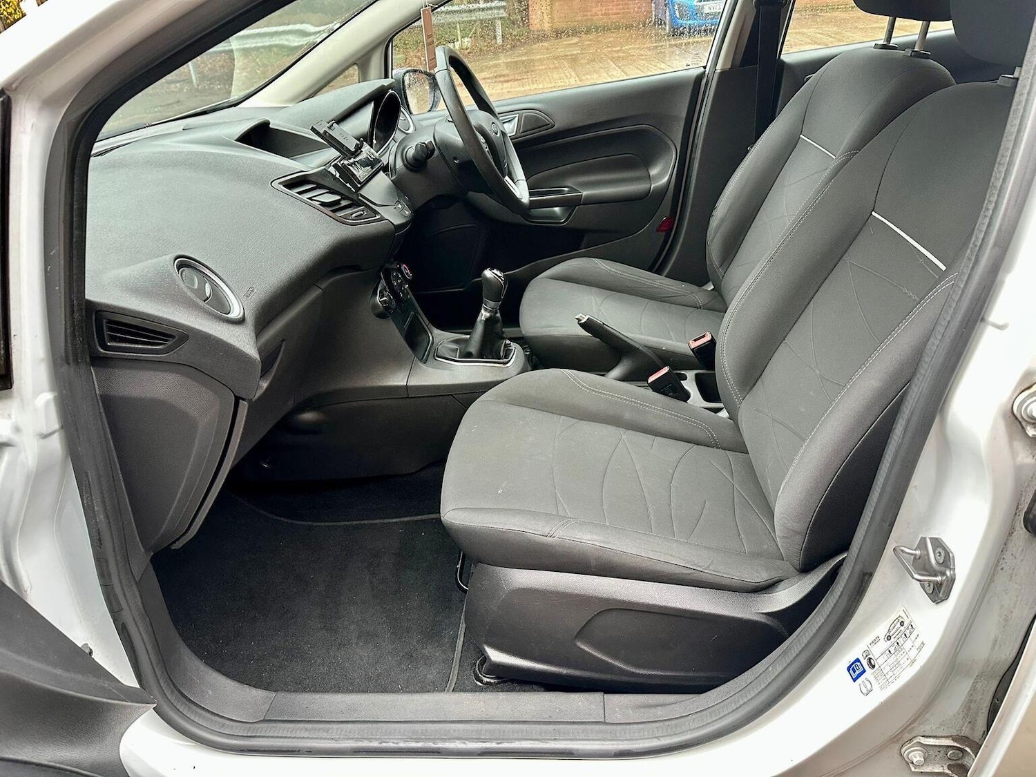 Used Ford Fiesta 2015 for sale - 77011778: Photo 12