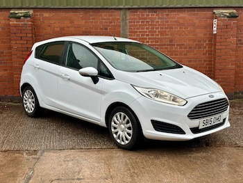 Used Ford Fiesta 2015 for sale - 77011778: Photo