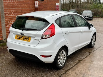 Used Ford Fiesta 2015 for sale - 77011778: Photo