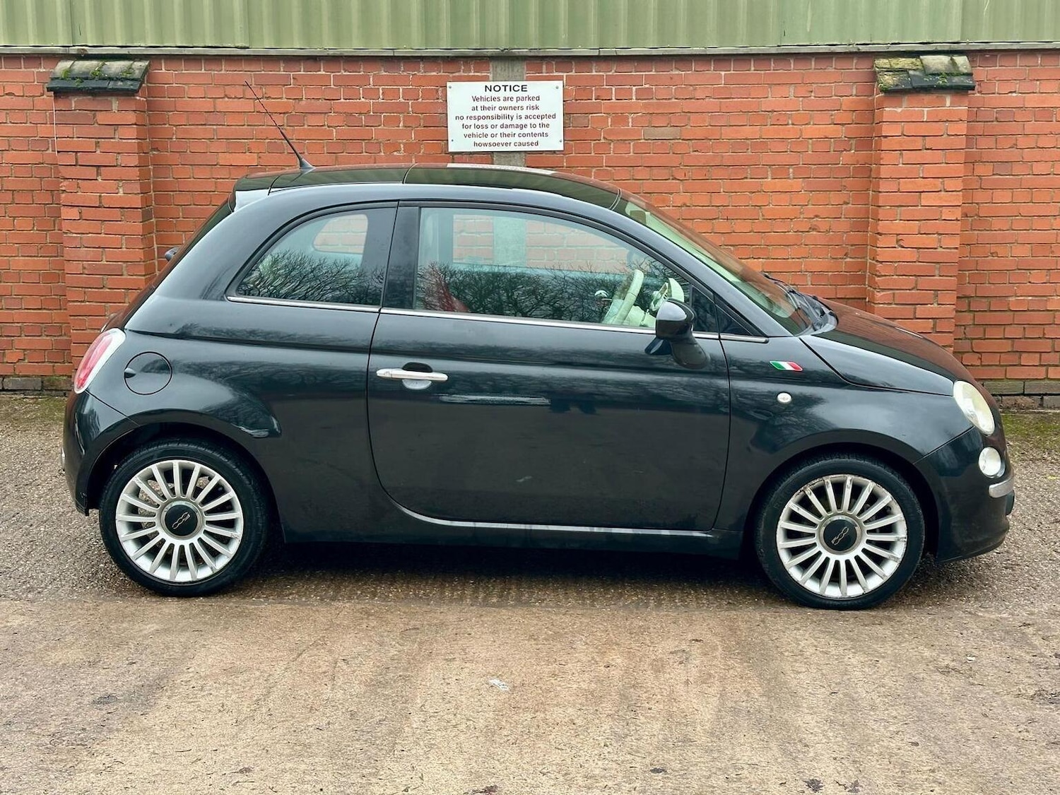 Used Fiat 500 2011 for sale - 77377771: Photo 12