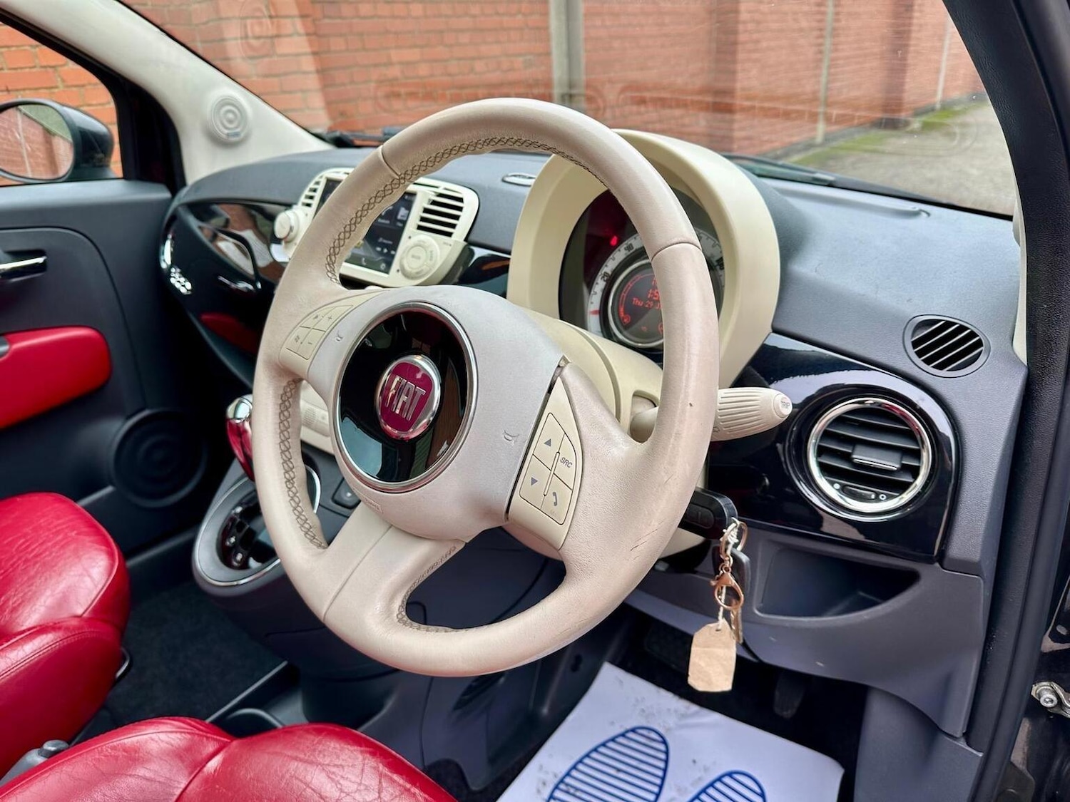 Used Fiat 500 2011 for sale - 77377771: Photo 7