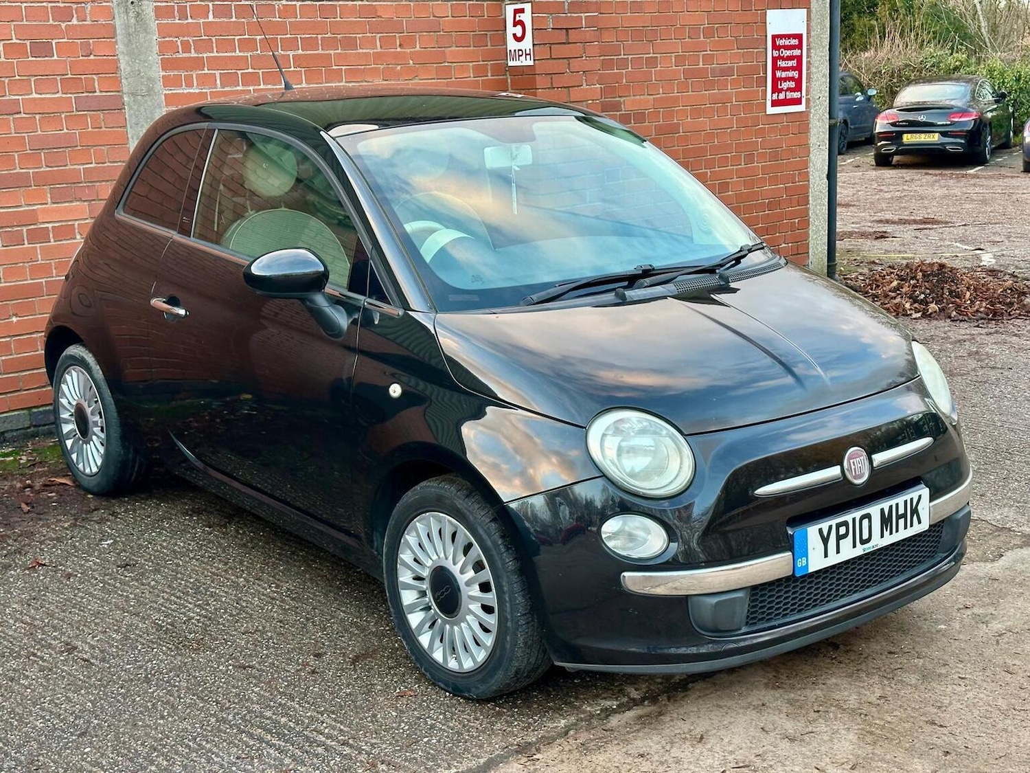Used Fiat 500 2010 for sale - 76904651: Photo 2