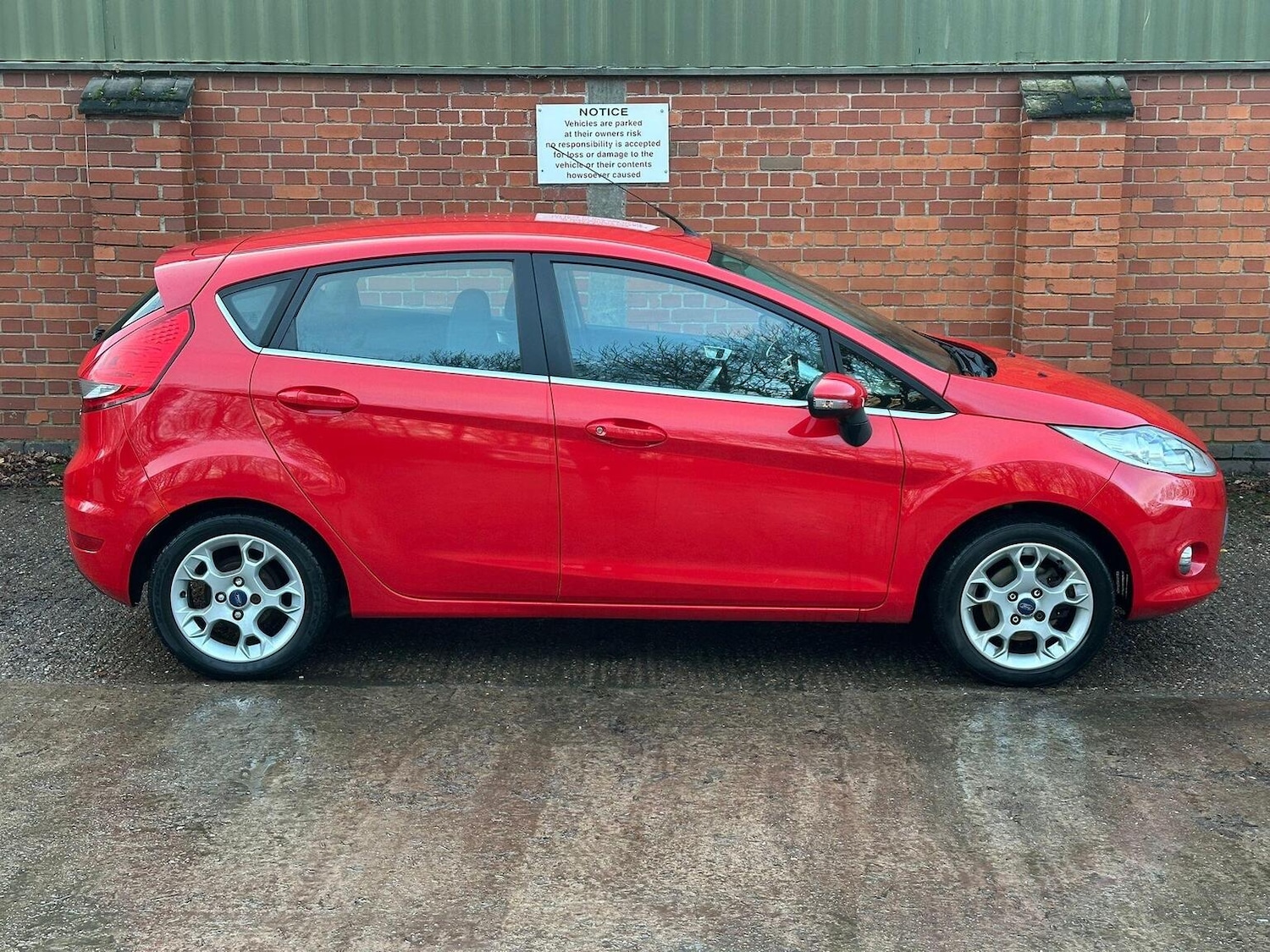 Used Ford Fiesta 2012 for sale - 77135890: Photo 12