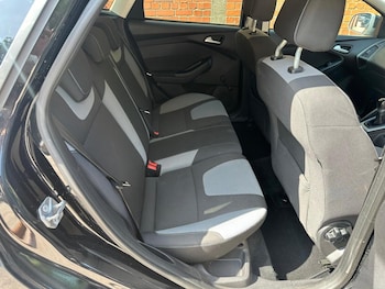 Used Ford Focus 2014 for sale - 75772760: Photo