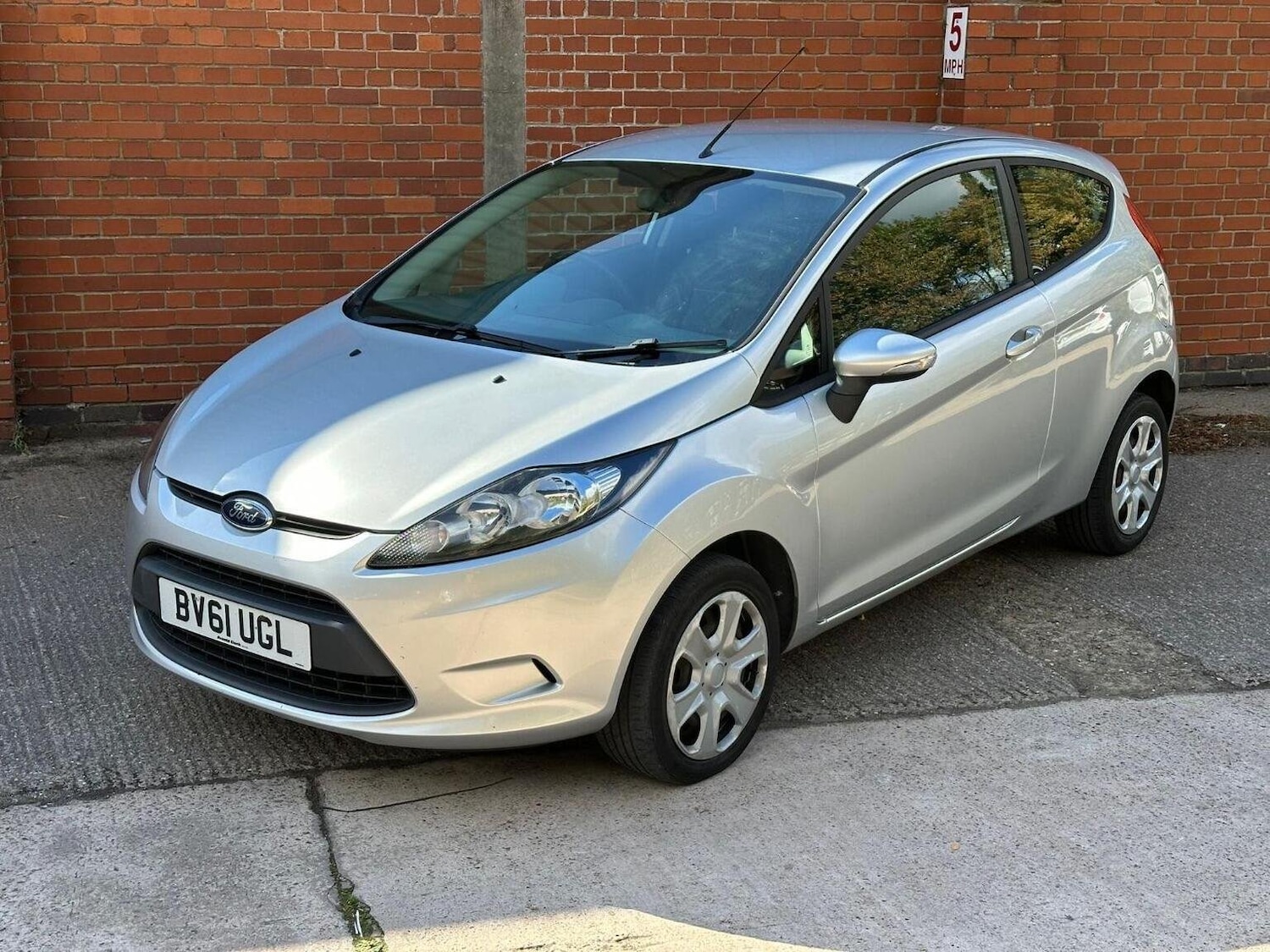 Used Ford Fiesta 2011 for sale - 76045649: Photo 19