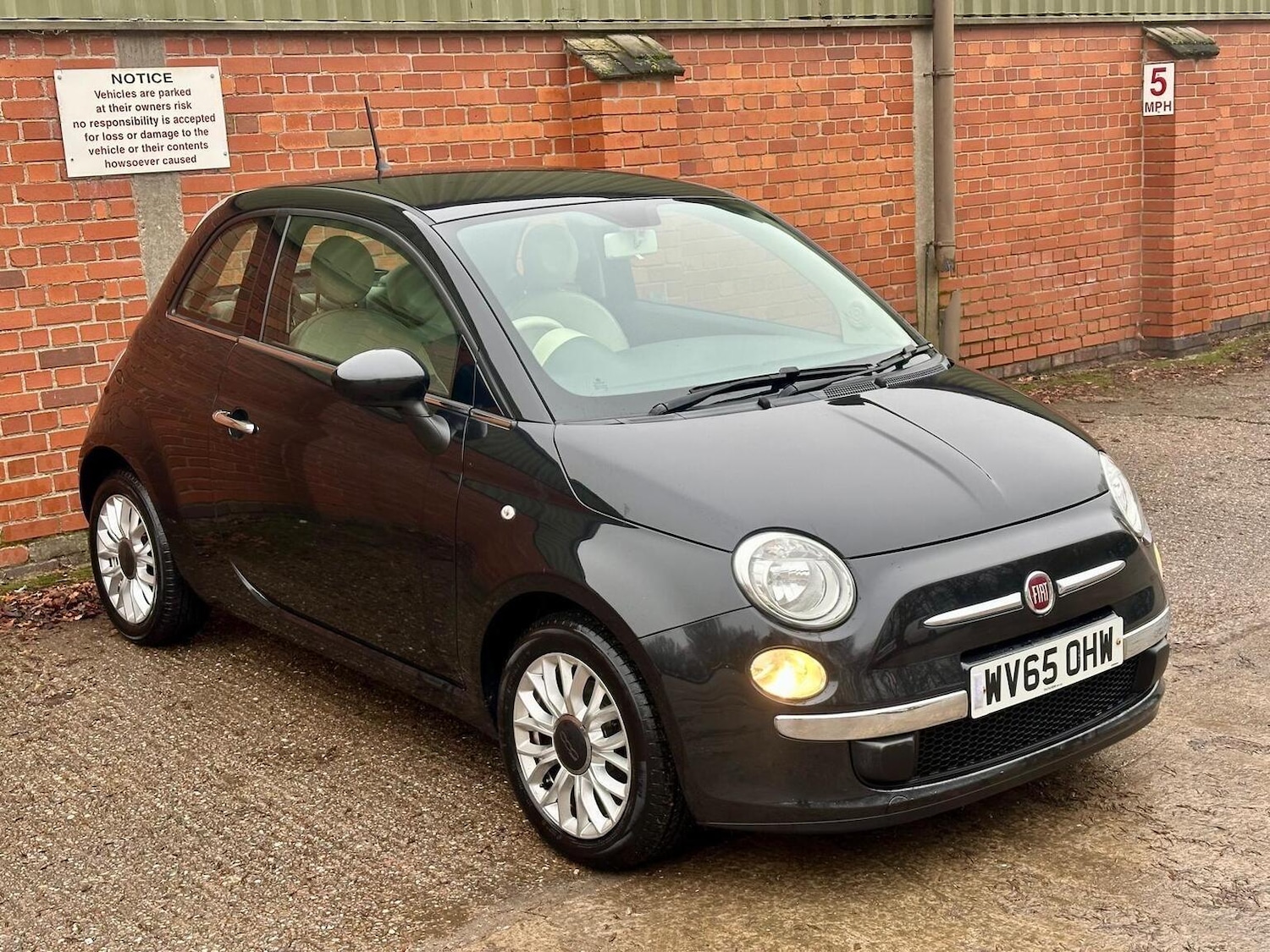 Used Fiat 500 2015 for sale - 77148230: Photo 2