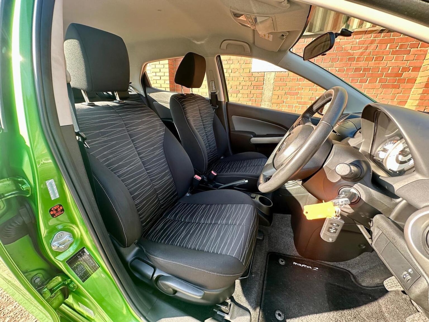 Used Mazda Mazda2 2009 for sale - 77774698: Photo 3