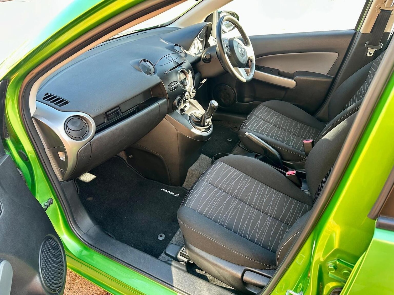 Used Mazda Mazda2 2009 for sale - 77774698: Photo 8