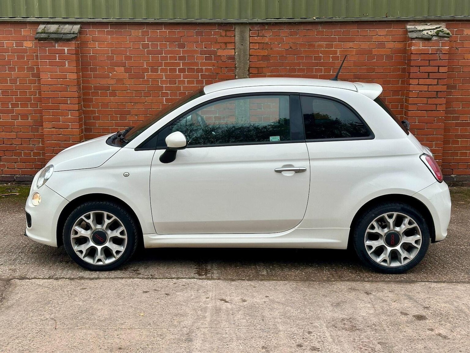 Used Fiat 500 2015 for sale - 76418396: Photo 11
