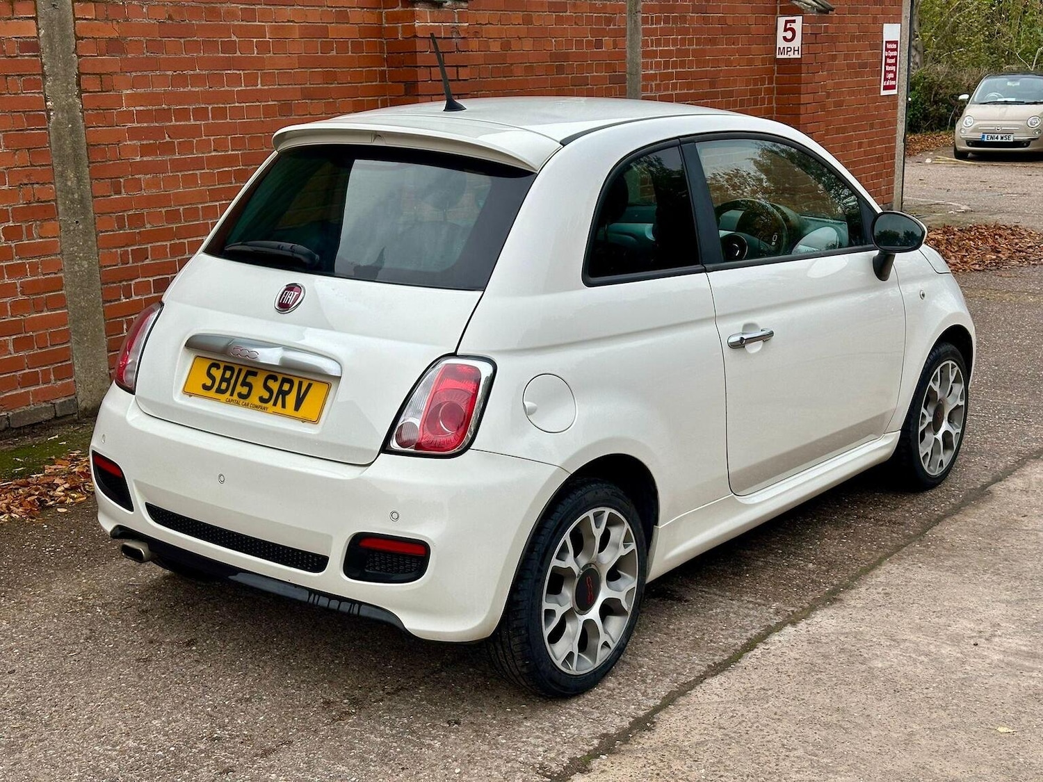 Used Fiat 500 2015 for sale - 76418396: Photo 6