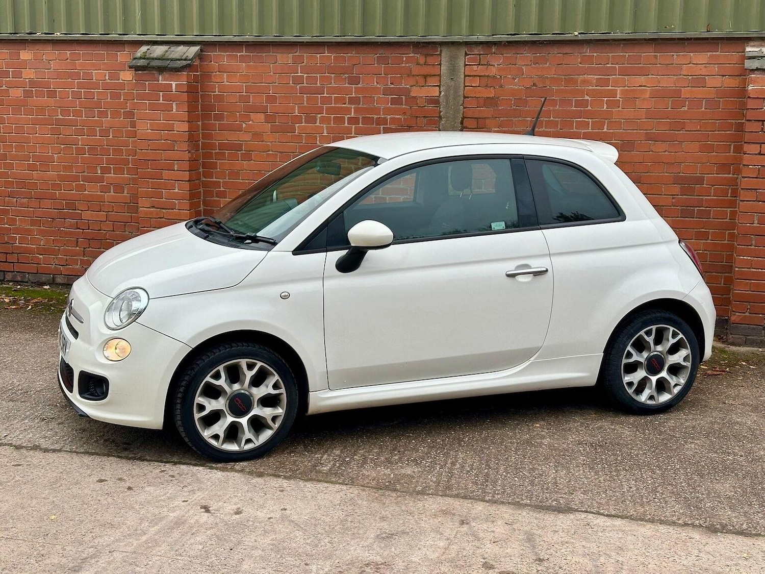 Used Fiat 500 2015 for sale - 76418396: Photo 7