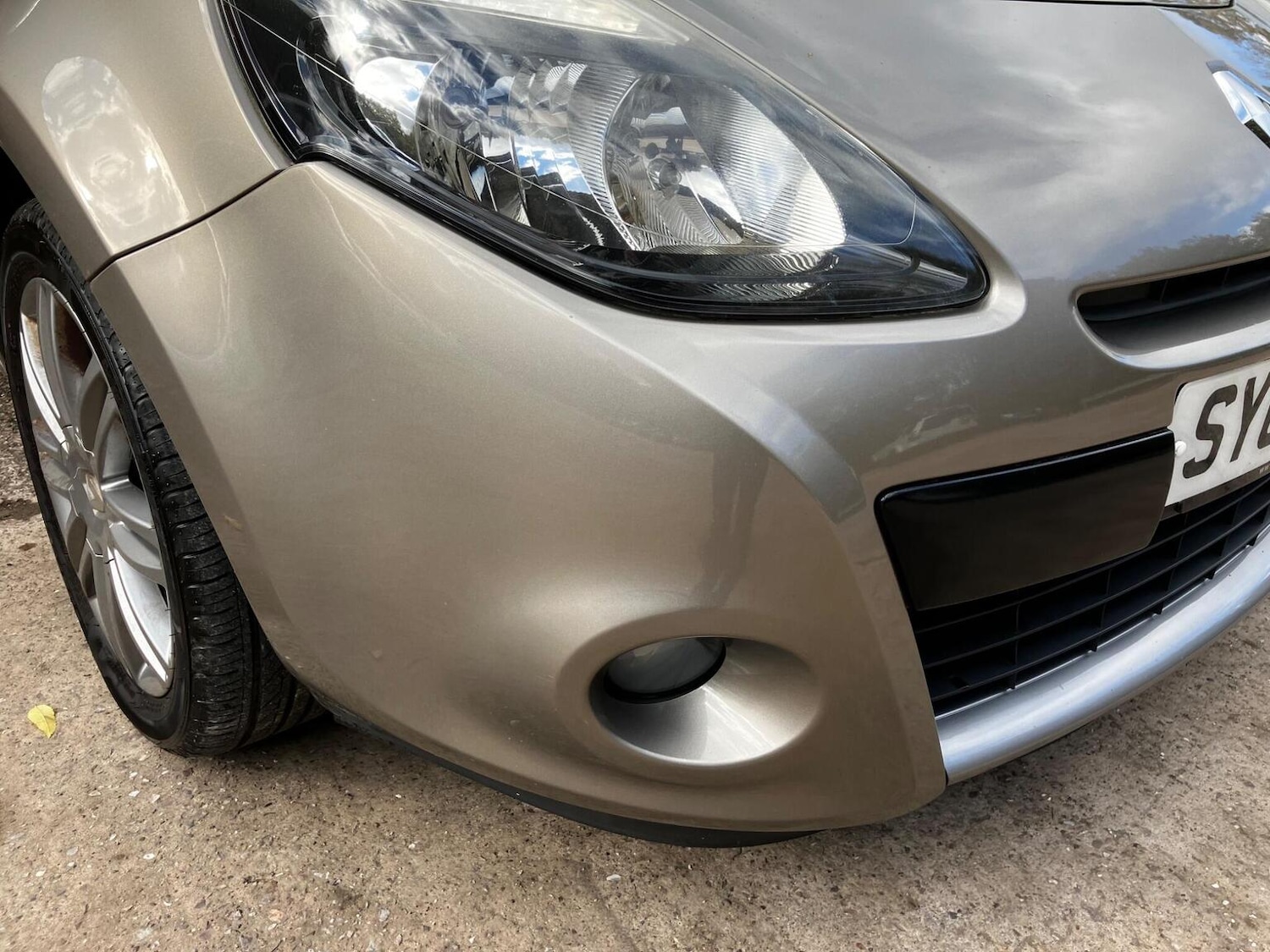 Used Renault Clio 2012 for sale - 76376948: Photo 17