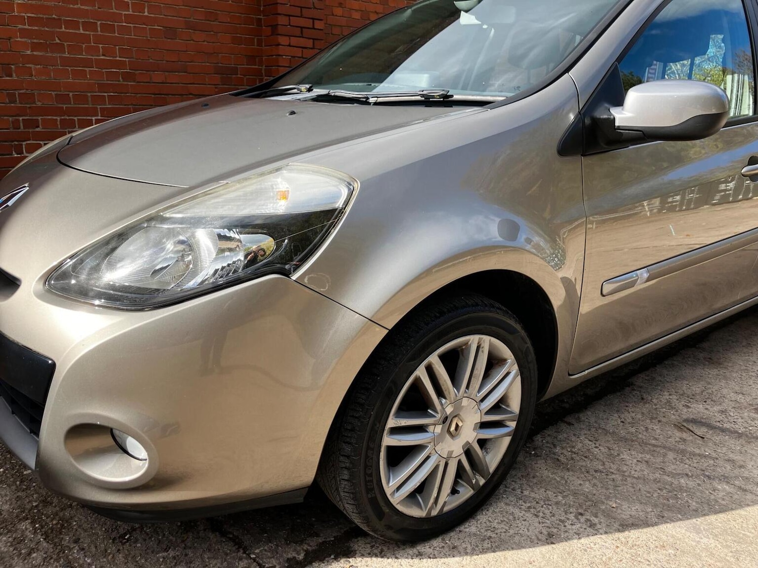 Used Renault Clio 2012 for sale - 76376948: Photo 22