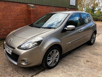 Renault Clio feature image 2