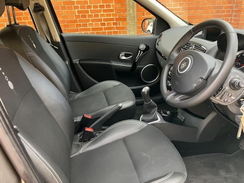 Renault Clio feature image 3