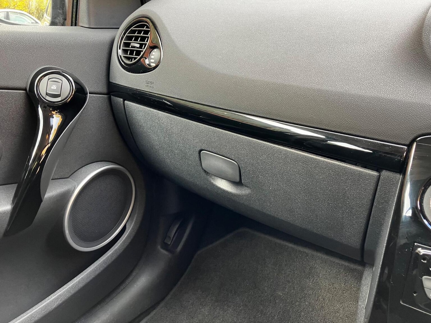 Used Renault Clio 2012 for sale - 76376948: Photo 7