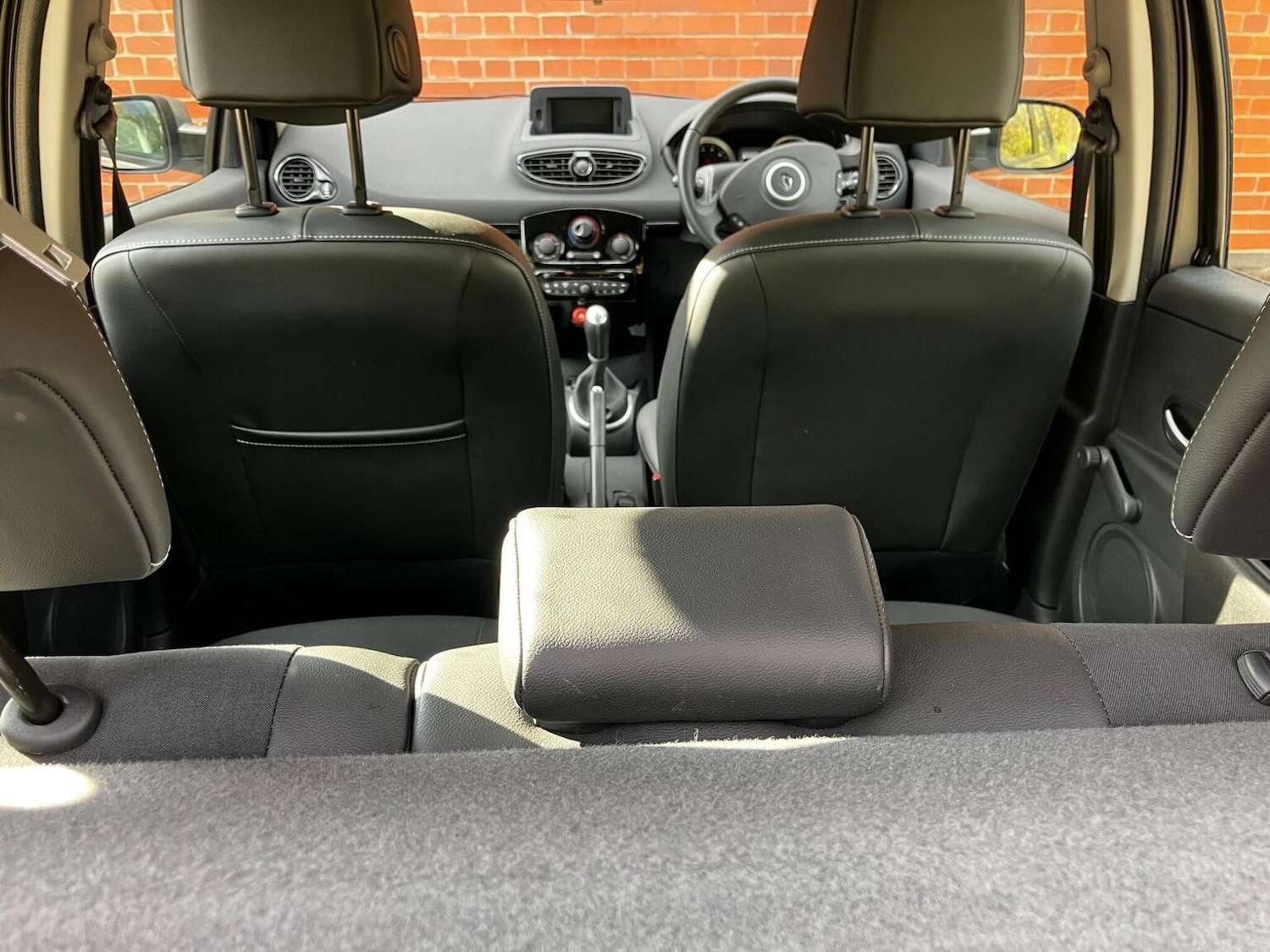 Used Renault Clio 2012 for sale - 76376948: Photo 9