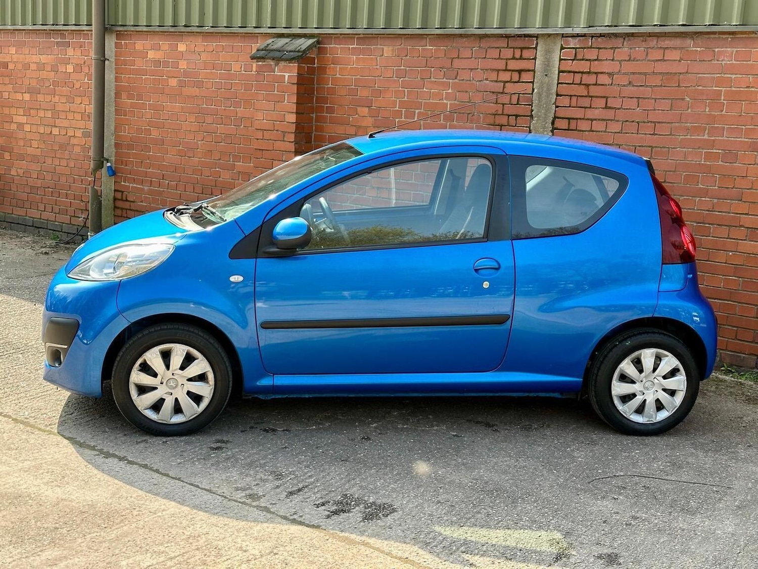 Used Peugeot 107 2013 for sale - 77983735: Photo 19