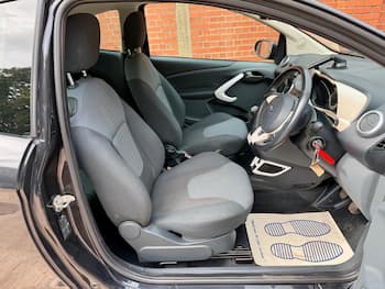 Used Ford Ka 2014 for sale - 79717365: Photo