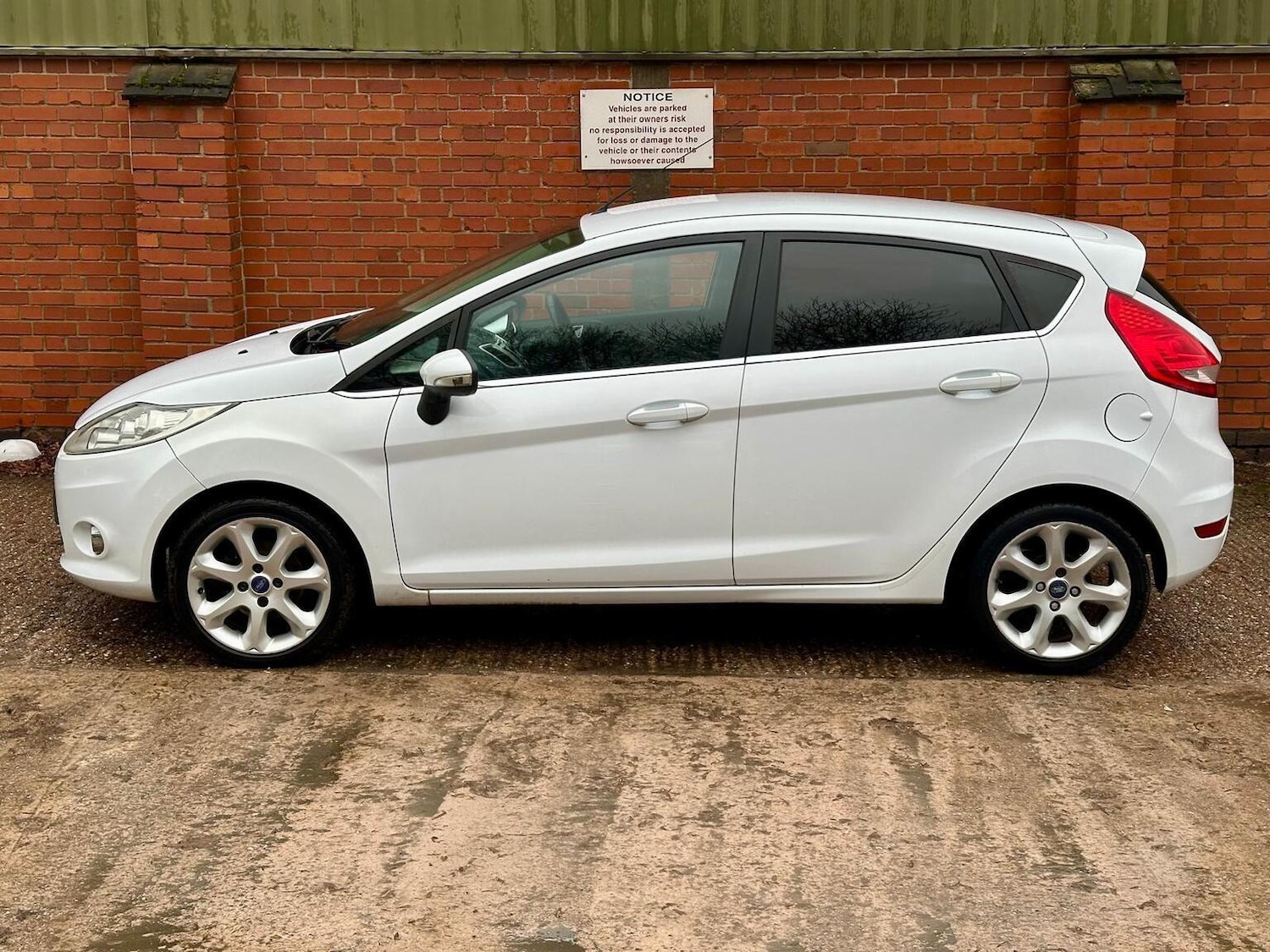 Used Ford Fiesta 2012 for sale - 77277355: Photo 12