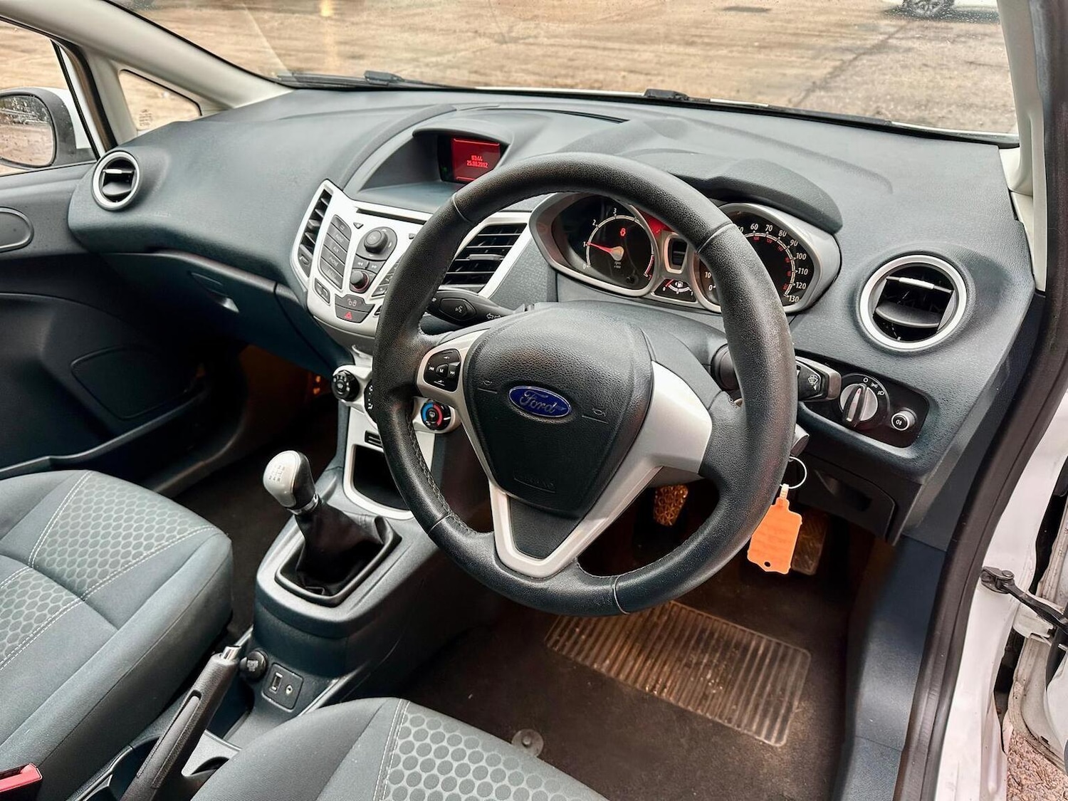 Used Ford Fiesta 2012 for sale - 77277355: Photo 5