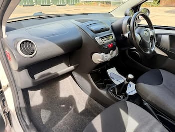 Used Toyota AYGO 2013 for sale - 79731903: Photo
