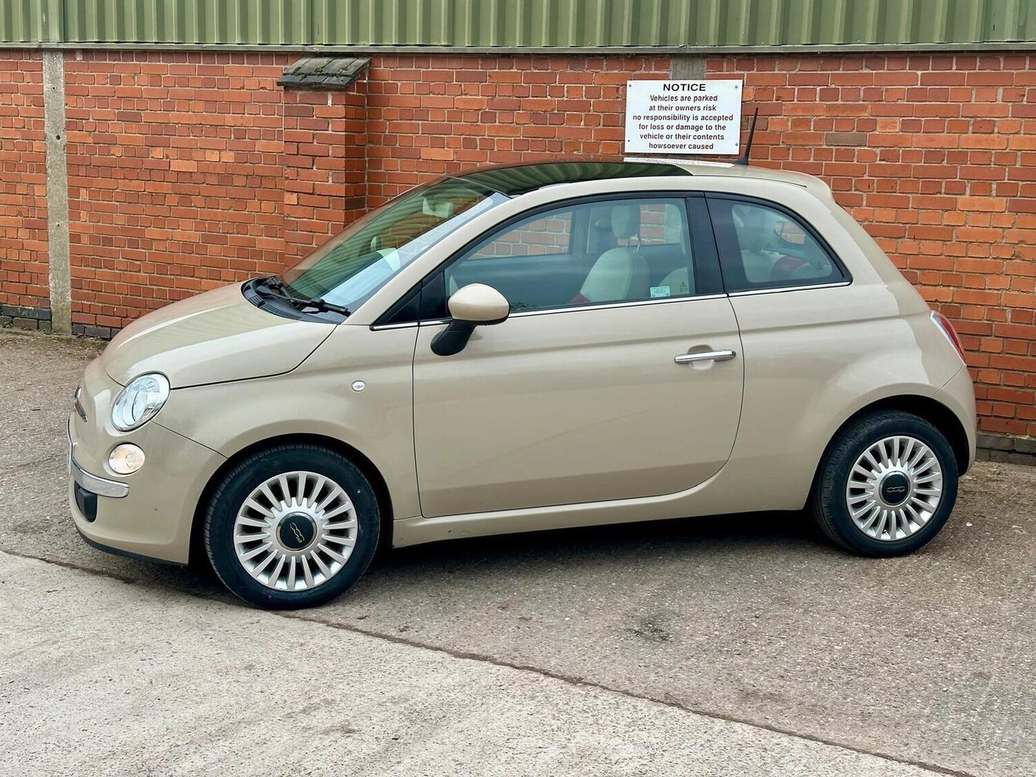 Used Fiat 500 2014 for sale - 77997260: Photo 16